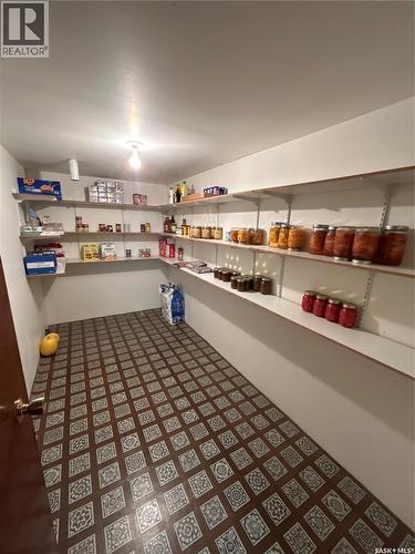 205 Schaefer Street, Richmound, SK - Indoor
