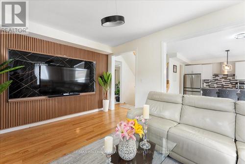 20 - 8 Wishing Well Lane, Otonabee-South Monaghan, ON - Indoor Photo Showing Living Room