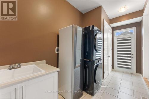 20 - 8 Wishing Well Lane, Otonabee-South Monaghan, ON - Indoor Photo Showing Laundry Room