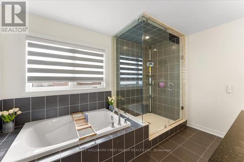 20 - 8 Wishing Well Lane, Otonabee-South Monaghan, ON - Indoor Photo Showing Bathroom