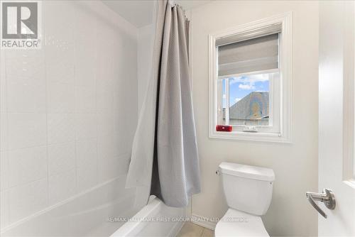 20 - 8 Wishing Well Lane, Otonabee-South Monaghan, ON - Indoor Photo Showing Bathroom