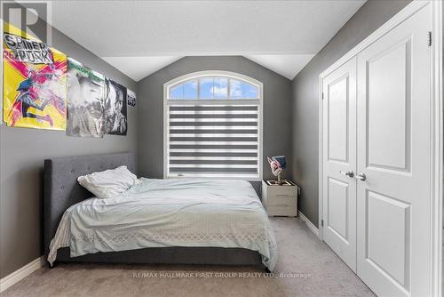 20 - 8 Wishing Well Lane, Otonabee-South Monaghan, ON - Indoor Photo Showing Bedroom
