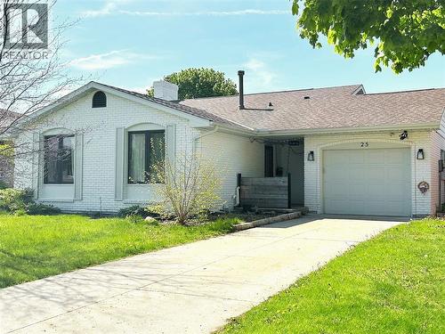 25 DURCO AVENUE  Sarnia, ON N7S 4N3
