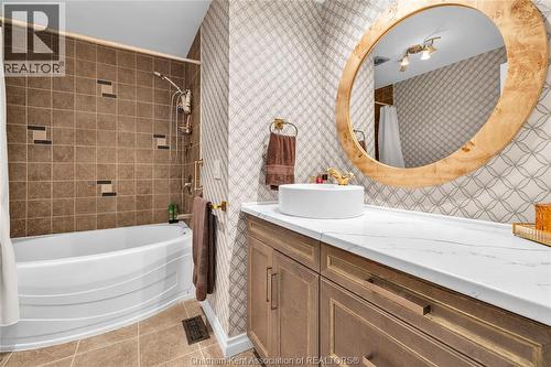 4979 Lambton Line, Dawn-Euphemia, ON - Indoor Photo Showing Bathroom