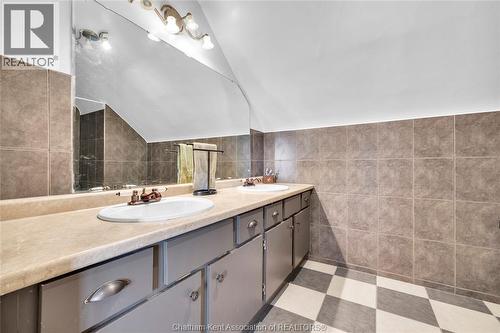 4979 Lambton Line, Dawn-Euphemia, ON - Indoor Photo Showing Bathroom