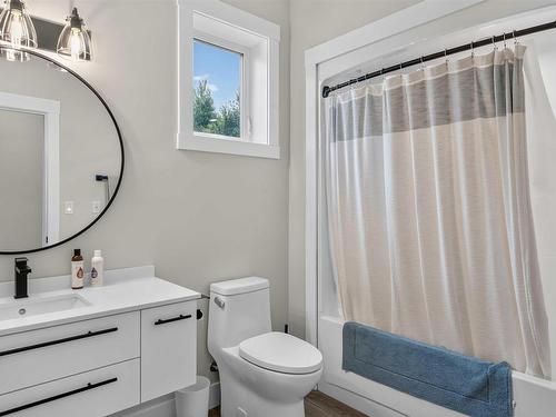 10 Heron Drive, Canaan, NS - Indoor Photo Showing Bathroom