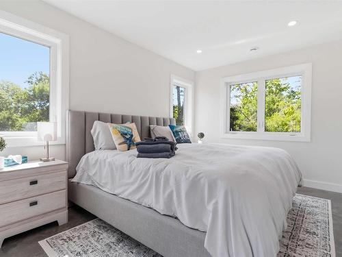 6837 Highway 3, Hunts Point, NS - Indoor Photo Showing Bedroom