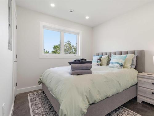 6837 Highway 3, Hunts Point, NS - Indoor Photo Showing Bedroom