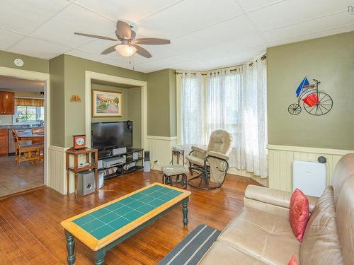 2118 Highway 1, Grosses Coques, NS - Indoor Photo Showing Living Room