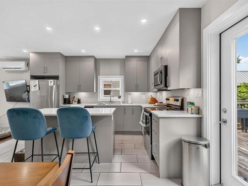 28 Pine Grove Drive, Halifax, NS - Indoor Photo Showing Kitchen With Upgraded Kitchen