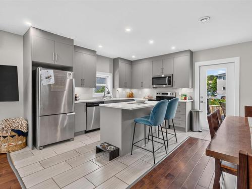 28 Pine Grove Drive, Halifax, NS - Indoor Photo Showing Kitchen With Upgraded Kitchen