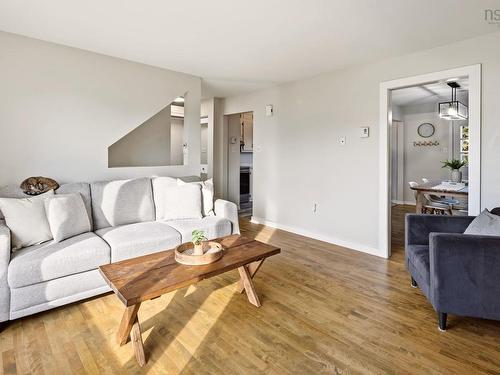 7 Shoreview Drive, Eastern Passage, NS - Indoor Photo Showing Living Room