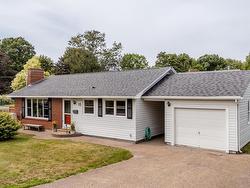 15 James Street  Kentville, NS B4N 2A1