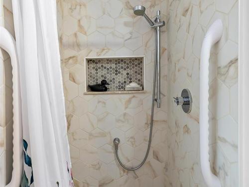 58 Skyview Drive, Charlottetown, PE - Indoor Photo Showing Bathroom