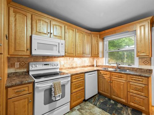 58 Skyview Drive, Charlottetown, PE - Indoor Photo Showing Kitchen With Double Sink