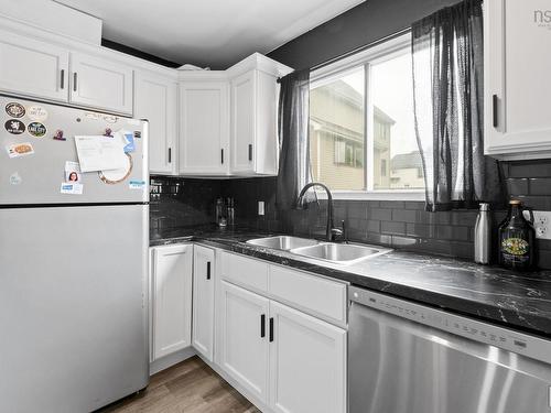 3 Osborne Avenue, Dartmouth, NS - Indoor Photo Showing Kitchen With Double Sink