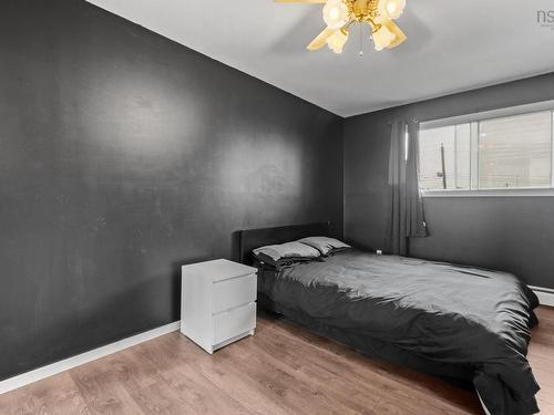 3 Osborne Avenue, Dartmouth, NS - Indoor Photo Showing Bedroom