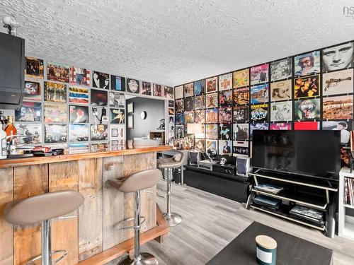 3 Osborne Avenue, Dartmouth, NS - Indoor