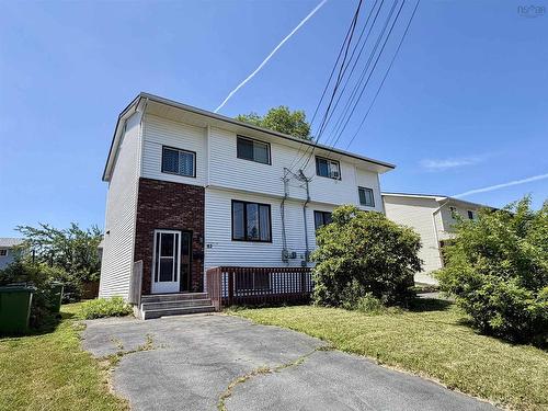 82 Merrimac Drive  Dartmouth, NS B2W 4P8