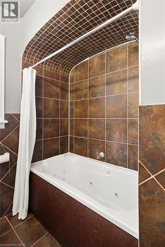714 Frederick Street, Kitchener, ON - Indoor Photo Showing Bathroom