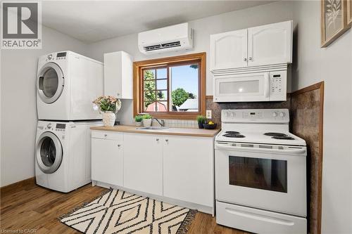 714 Frederick Street, Kitchener, ON - Indoor Photo Showing Laundry Room