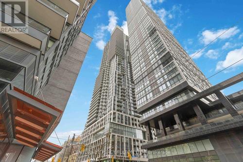 839 - 251 JARVIS STREET  Toronto, ON M5B 0C3