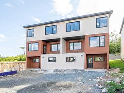 15 Swivel Court  Herring Cove, NS B3R 0E3