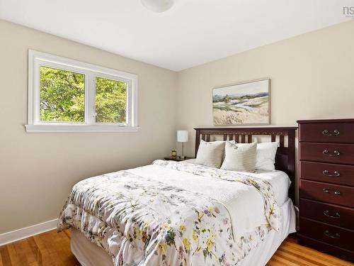 104 Joffre Street, Dartmouth, NS - Indoor Photo Showing Bedroom