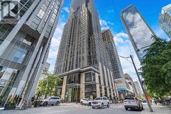 2113 - 11 YORKVILLE AVENUE  Toronto, ON M4W 0B7