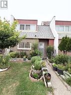 52 - 2901 JANE STREET Toronto, ON M3N 2J8