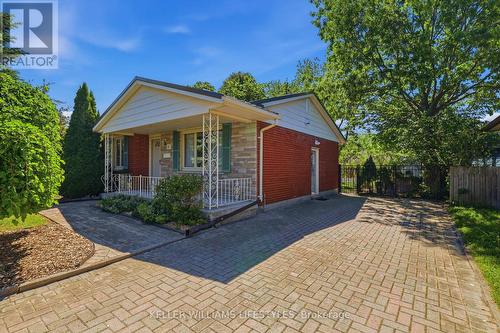 15 HAWKESBURY AVENUE  London East (East D), ON N5V 2J9