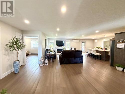 7 Simon Drive, Stephenville, NL - Indoor Photo Showing Living Room