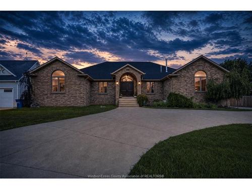 376 Elmstead Road, Lakeshore, ON 