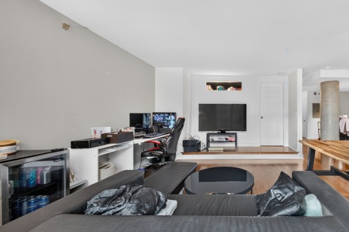 Living Room - 759-1414 Rue Chomedey, Montréal (Ville-Marie), QC - Indoor