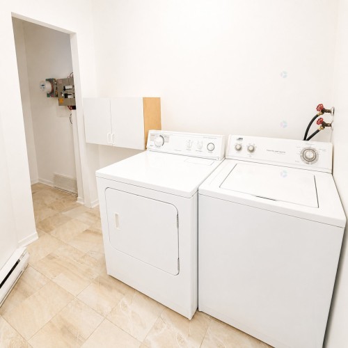 Laundry - 445-443  - 447 Rue Osborne, Montréal (Verdun/Île-Des-Soeurs), QC - Indoor Photo Showing Laundry Room
