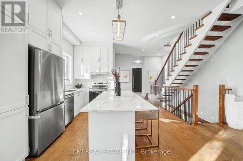 75 Kenilworth Avenue, Toronto, ON - Indoor Photo Showing Kitchen With Upgraded Kitchen