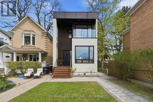 75 Kenilworth Avenue, Toronto, ON - Outdoor With Facade