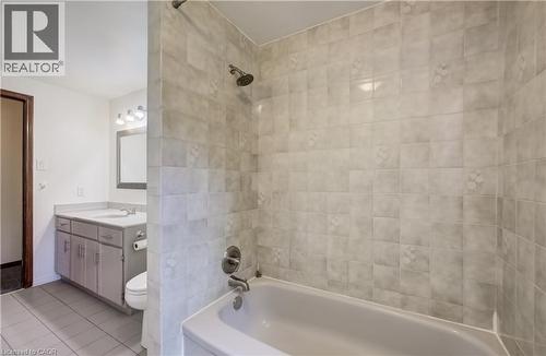 Fully tiled shower walls. - 197 Southwood Drive, Kitchener, ON - Indoor Photo Showing Bathroom