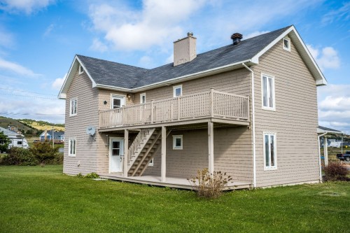 Face arrière - 8 Ch. Renaud, Les Îles-De-La-Madeleine, QC - Outdoor