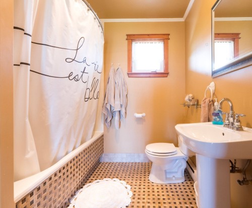 Salle de bains - 8 Ch. Renaud, Les Îles-De-La-Madeleine, QC - Indoor Photo Showing Bathroom
