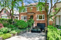 327 BESSBOROUGH DRIVE Toronto, ON M4G 3K9