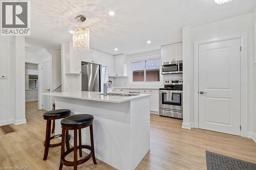 60 Howe Avenue, Hamilton, ON 