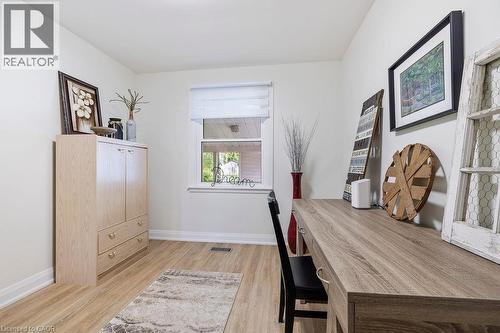 60 Howe Avenue, Hamilton, ON 