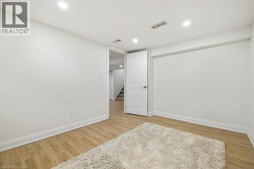 60 Howe Avenue, Hamilton, ON 