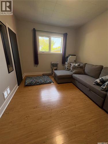 73 Franklin Avenue, Yorkton, SK - Indoor Photo Showing Living Room