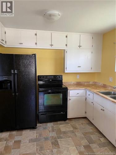 1 Walsh Place, Saint John, NB - Indoor Photo Showing Kitchen With Double Sink