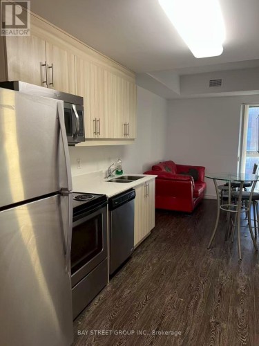 8703 - 158 KING STREET N , Waterloo, Ontario N2J 0E5 2