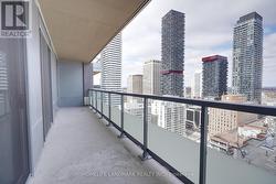 2318 - 50 DUNFIELD AVENUE Toronto, ON M4S 0E4