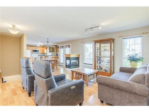 11 Weymond Cres, Riverview, NB 
