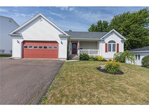 11 Weymond Cres, Riverview, NB 